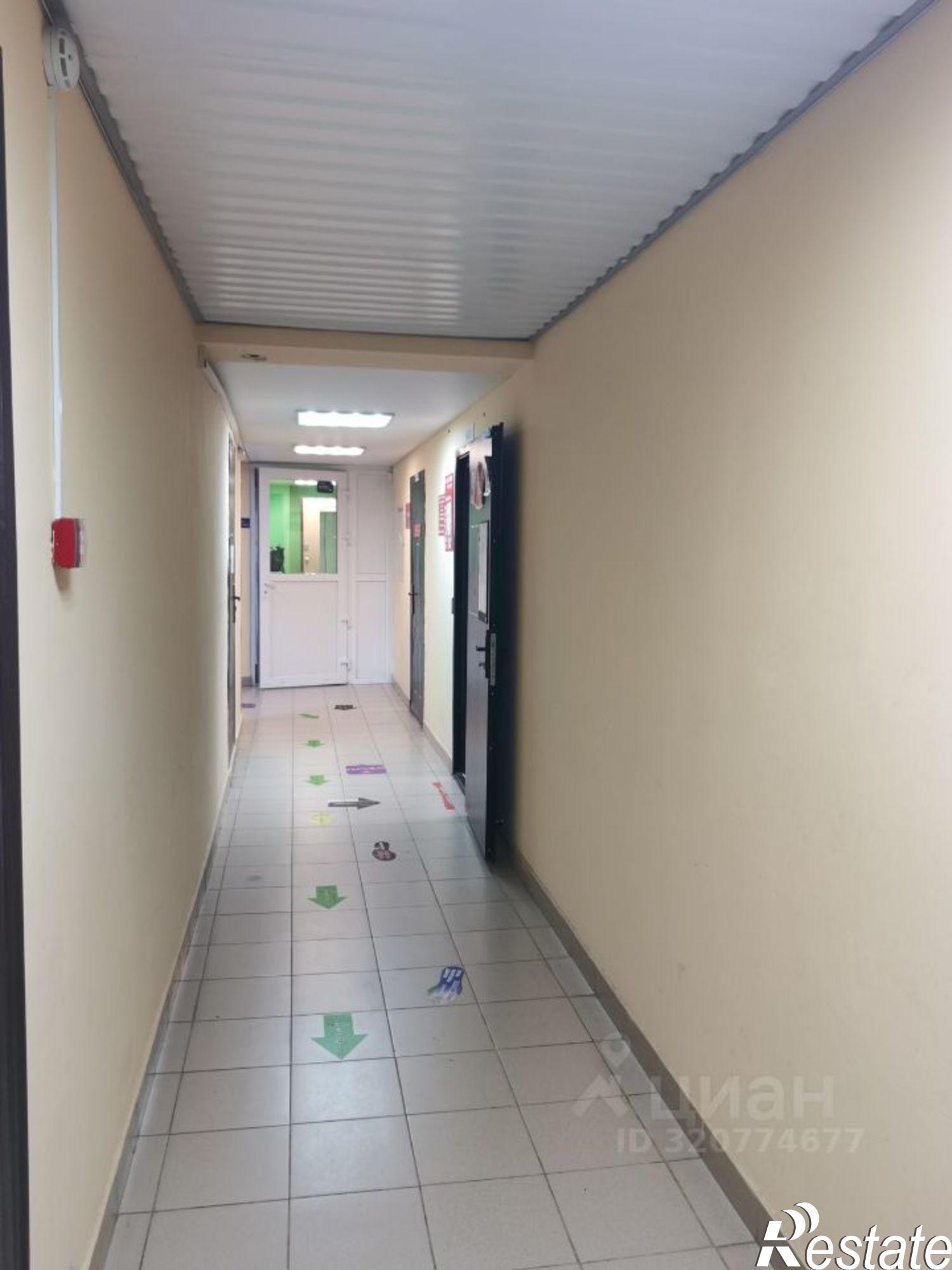 Купить офис, помещение под офис за 3 400 020 рублей на ул Петра Сухова, 83А