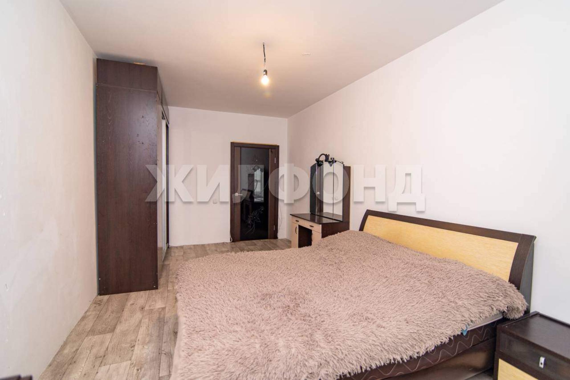 Купить квартиру за 11 700 000 рублей на Юрина улица, д.204ж