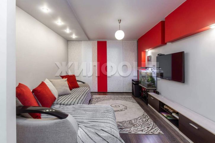 3-комн квартира Лазурная улица, д.51