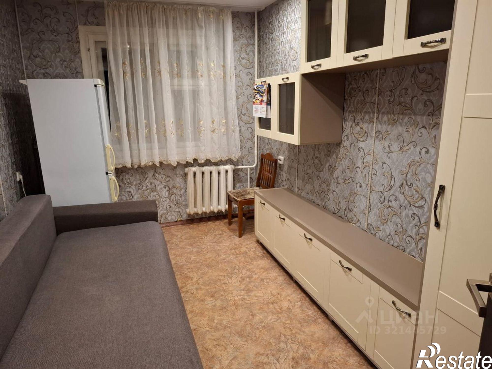 Сдать комнату за 10 000 рублей на улица Панфиловцев, 27