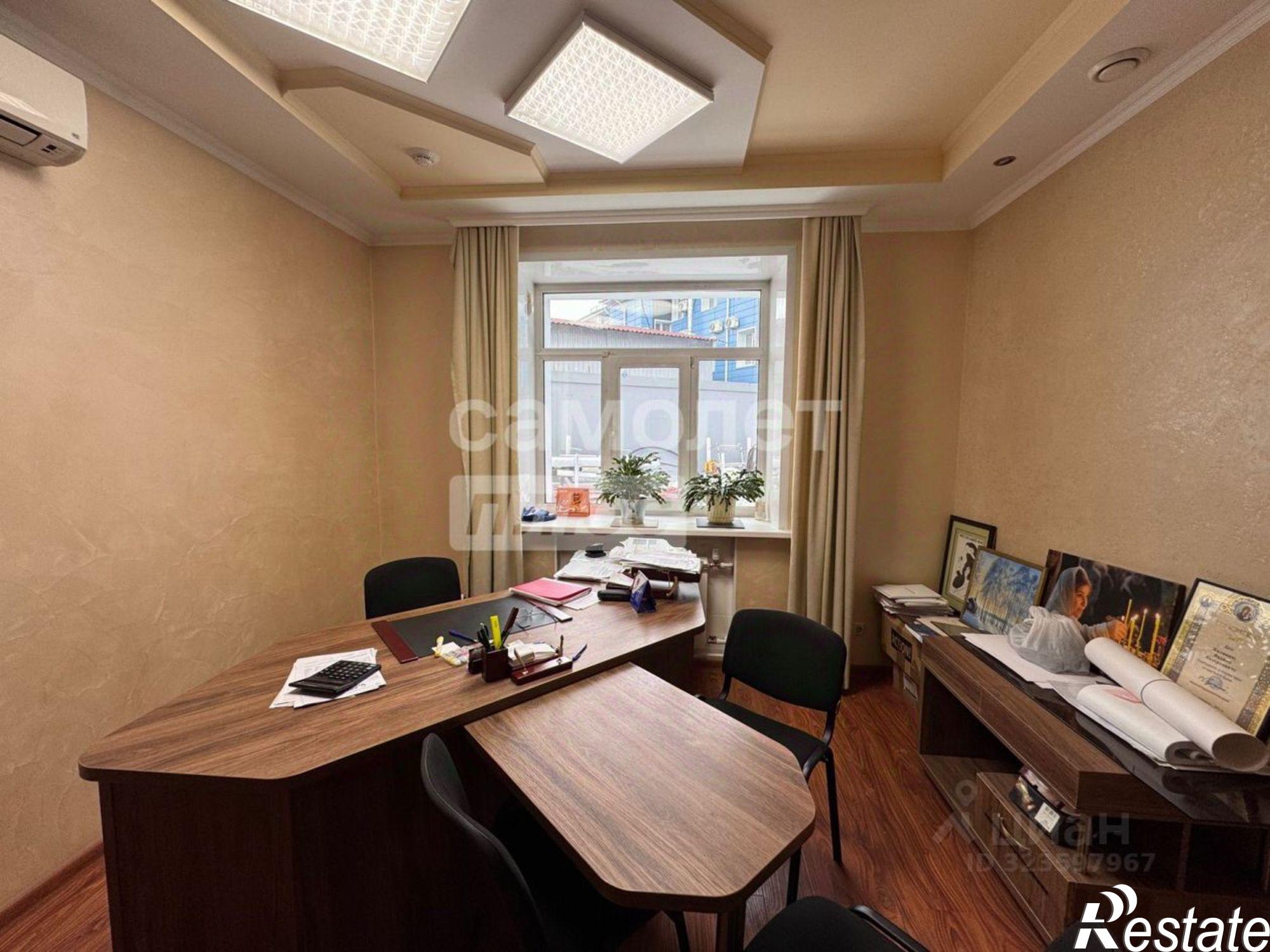 Купить помещение свободного назначения за 24 419 100 рублей на ул Карла Маркса, 1/12