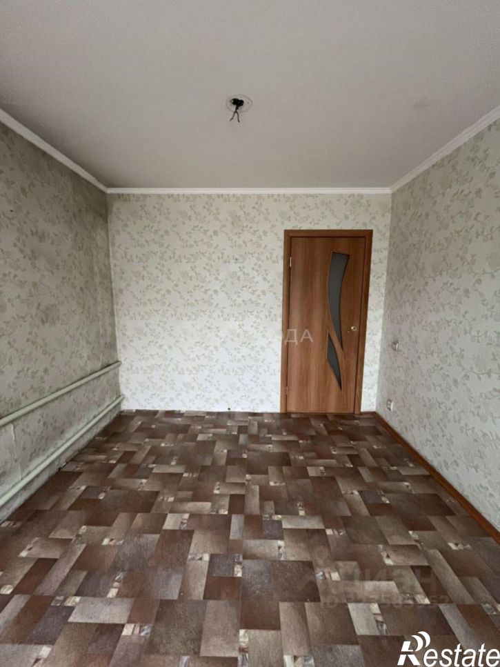 3-комн квартира улица Гущина, 160,  д. 160