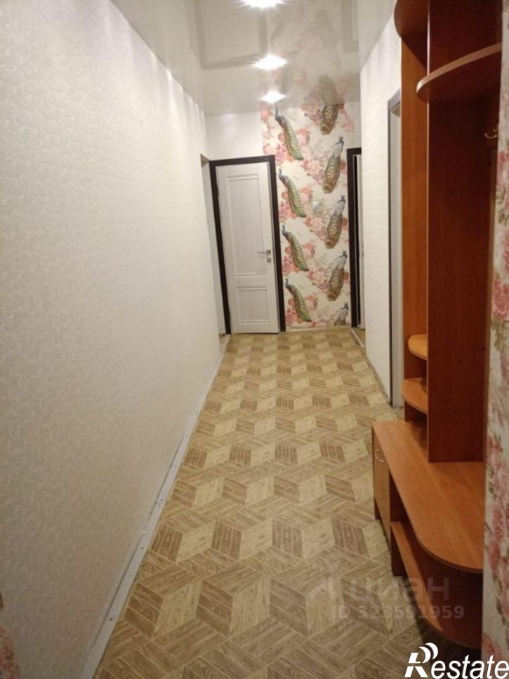 3-комн квартира ул Антона Петрова, 250,  д. 250