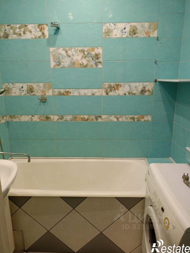 3-комн квартира ул Антона Петрова, 250,  д. 250