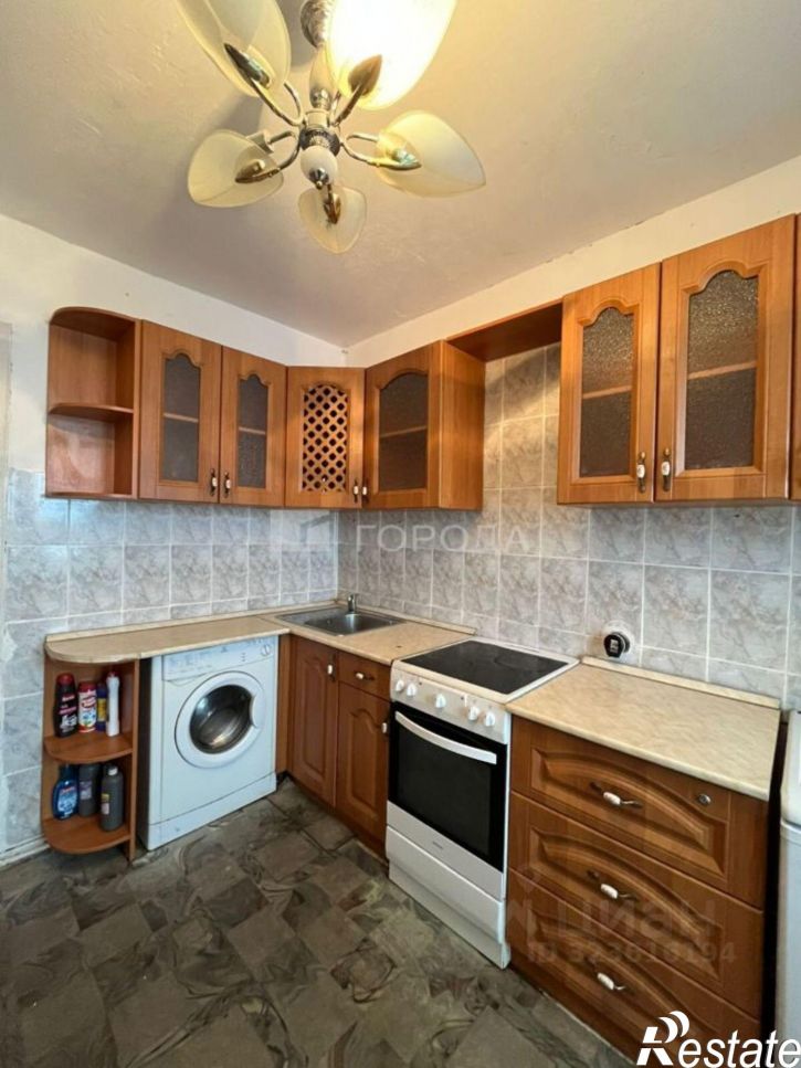 3-комн квартира улица Георгия Исакова, 146Б,  д. 146Б