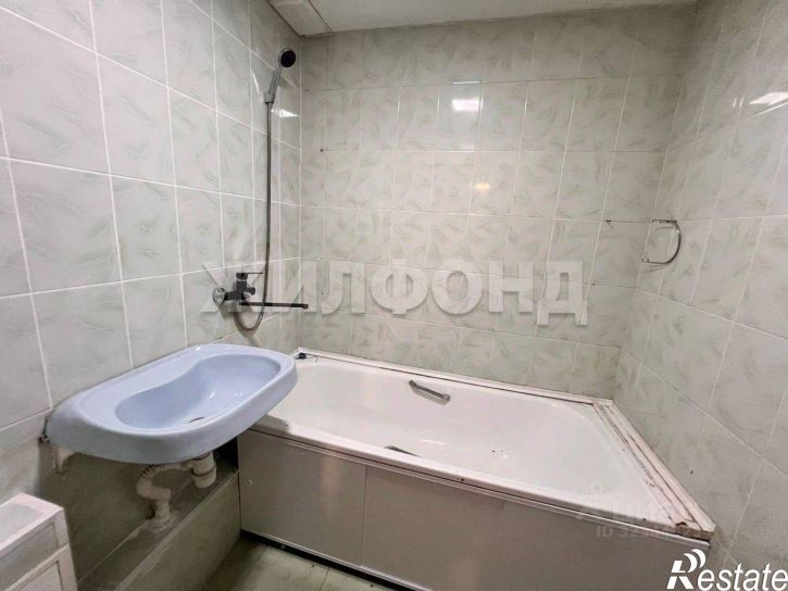 2-комн квартира Барнаул, улица Кутузова, 16Г