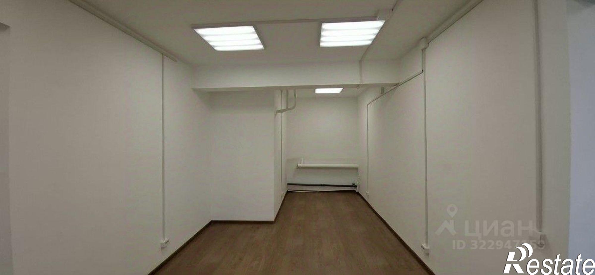 Купить помещение свободного назначения за 14 952 800 рублей на улица Юрина, 202В