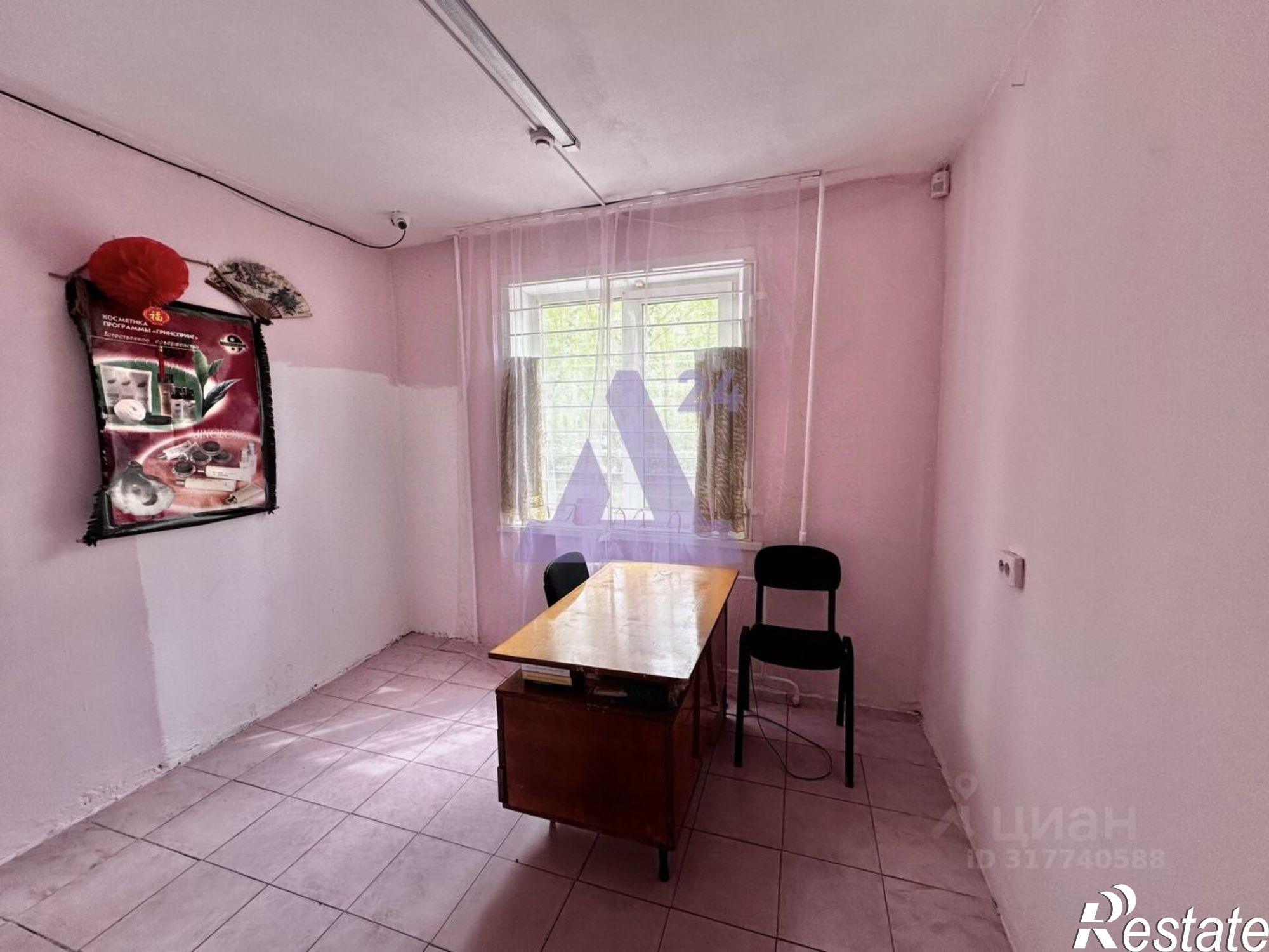 Купить помещение свободного назначения за 4 013 530 рублей на ул Шукшина, 12