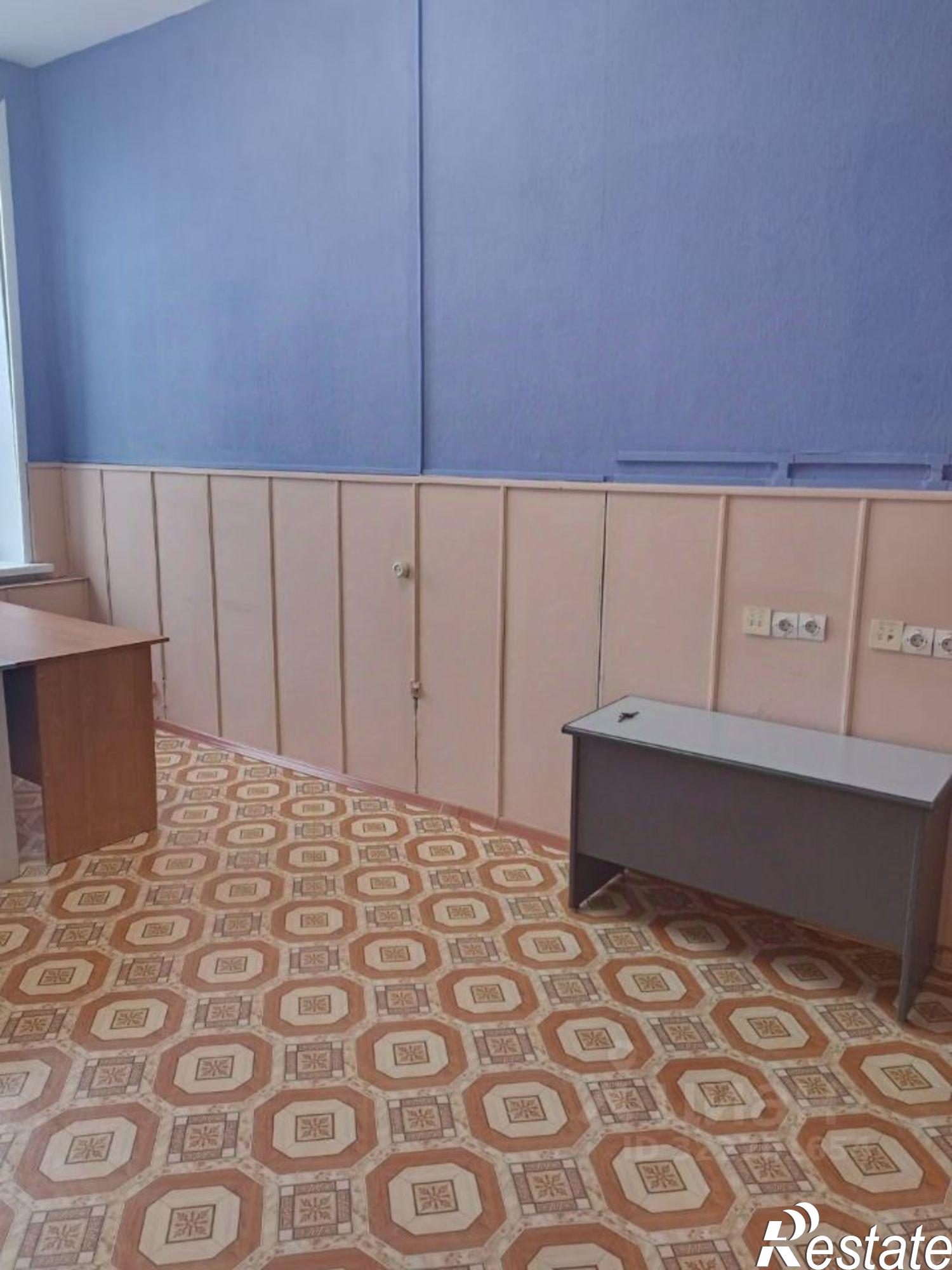 Сдать офис, помещение под офис за 7 800 рублей на Комсомольский проспект, 80