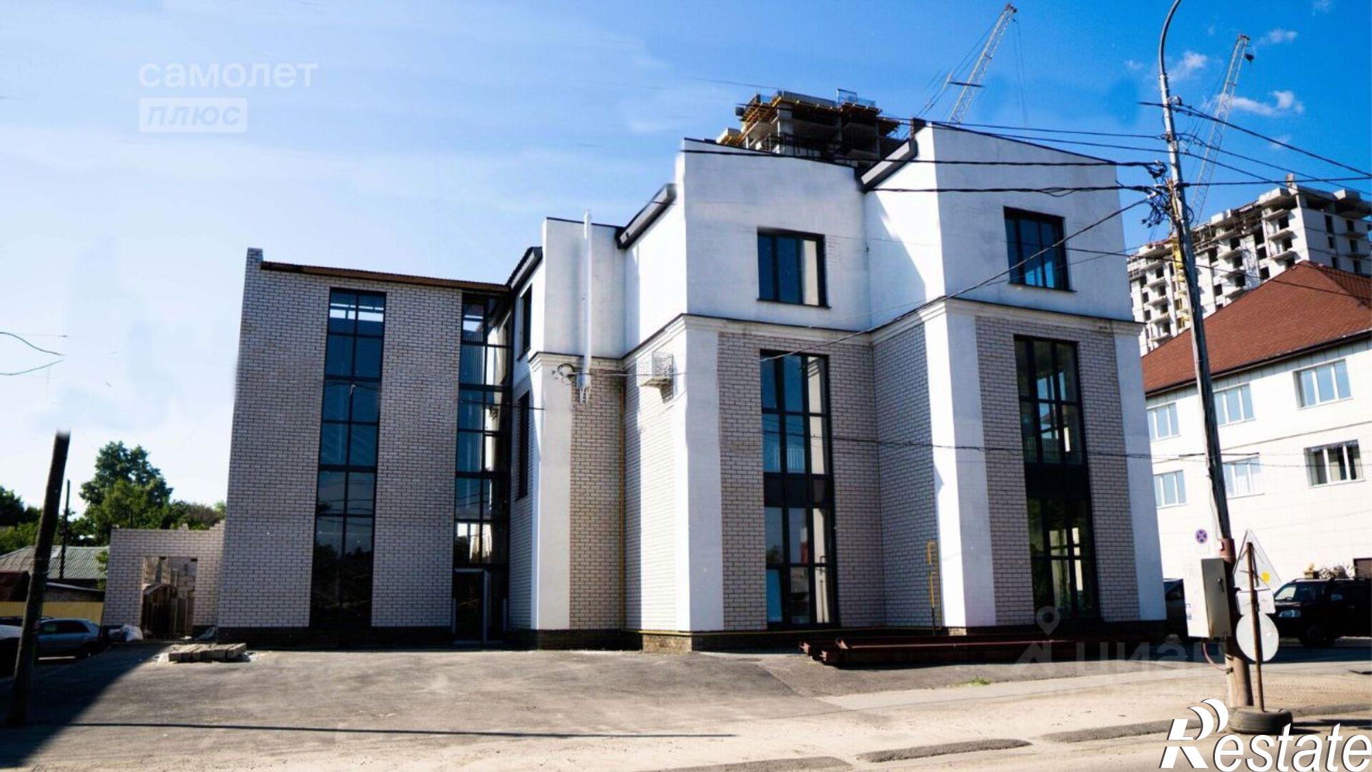 Купить помещение свободного назначения за 5 400 000 рублей на Революционный переулок, 61А