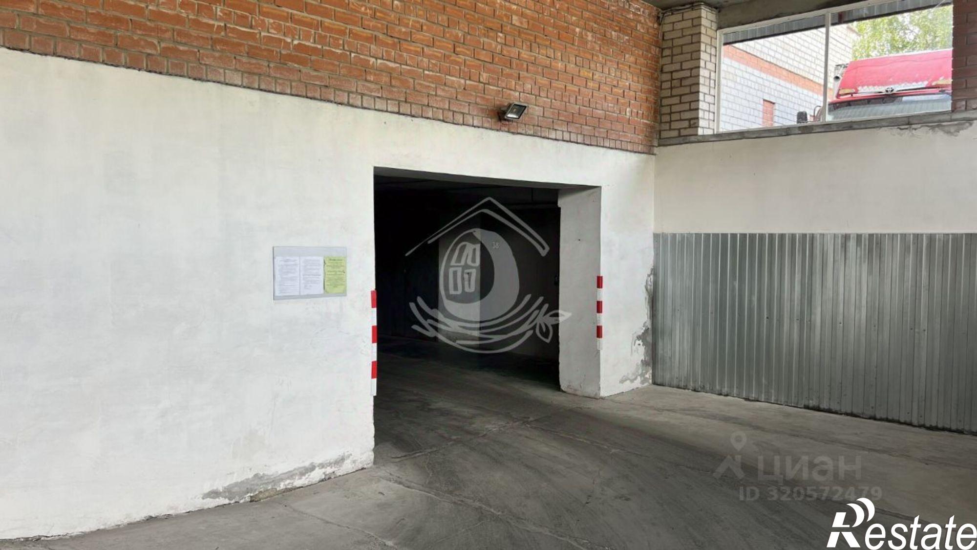 Купить гараж, место в паркинге за 2 100 000 рублей на улица Антона Петрова, 249Б