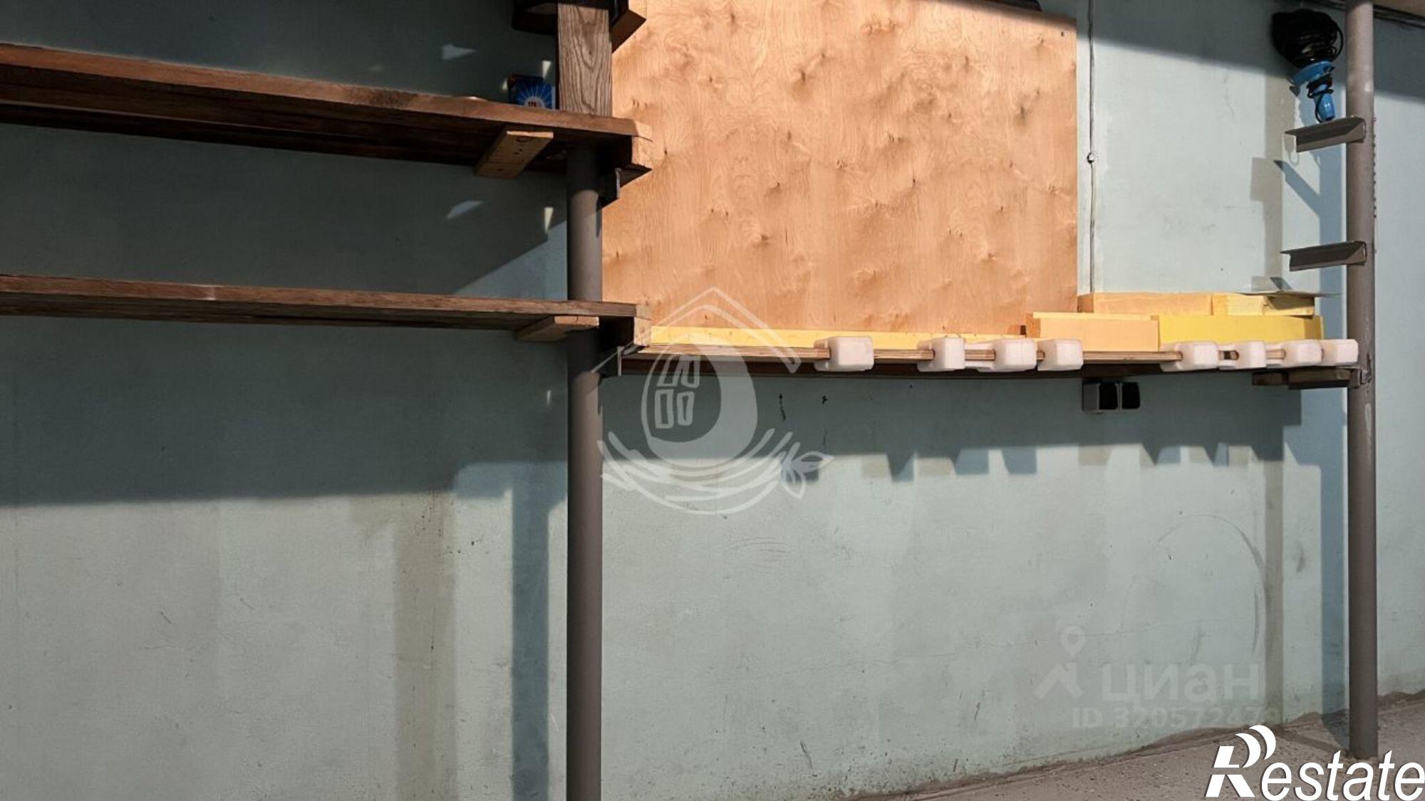 Купить гараж, место в паркинге за 2 100 000 рублей на улица Антона Петрова, 249Б