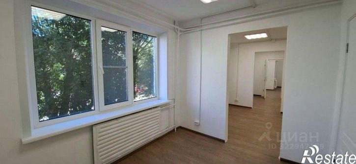 Помещение свободного назначения улица Юрина, 202В,  д. 202В