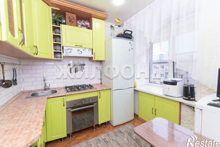 2-комн квартира улица Германа Титова, 24,  д. 24