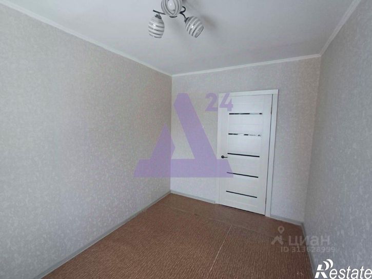 3-комн квартира Лазурная улица, 24,  д. 24