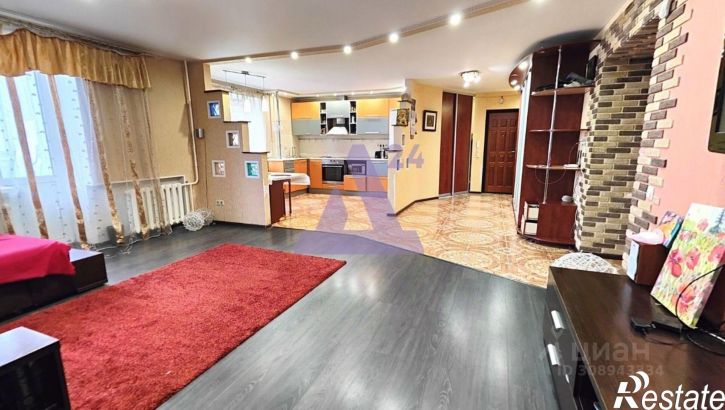 3-комн квартира улица Антона Петрова, 246,  д. 246