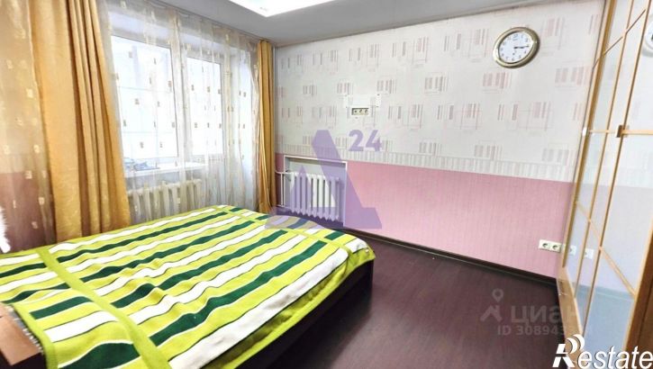 3-комн квартира улица Антона Петрова, 246,  д. 246