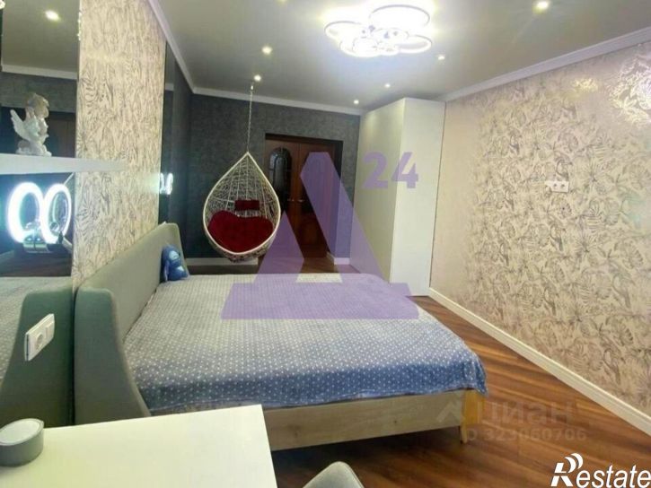 4-комн квартира Новгородская улица, 26А,  д. 26А