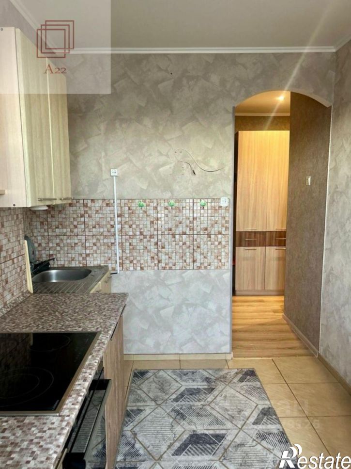 2-комн квартира улица Сухэ-Батора, 9,  д. 9