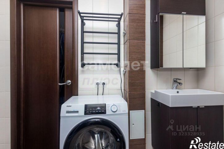 3-комн квартира улица Кутузова, 16Г,  д. 16Г