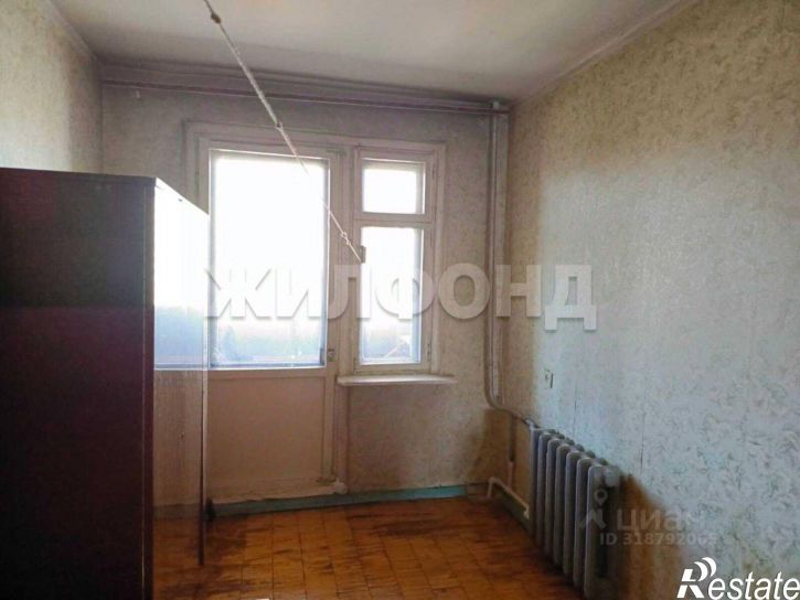 3-комн квартира улица 40 лет Октября, 2,  д. 2