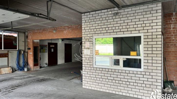 Гараж/парковка улица Антона Петрова, 249Б,  д. 249Б