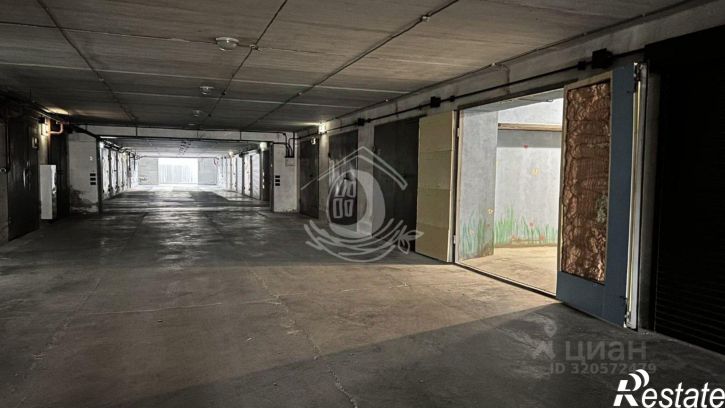 Гараж/парковка улица Антона Петрова, 249Б,  д. 249Б