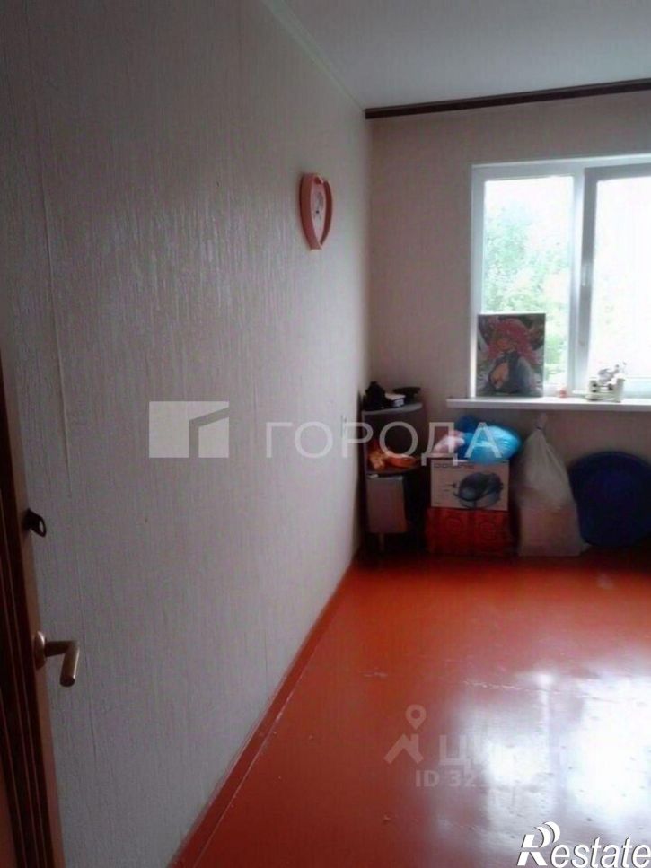 3-комн квартира улица Гущина, 215,  д. 215