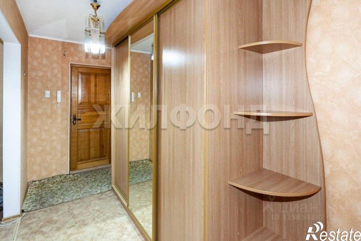 1-комн квартира улица Сухэ-Батора, 21,  д. 21