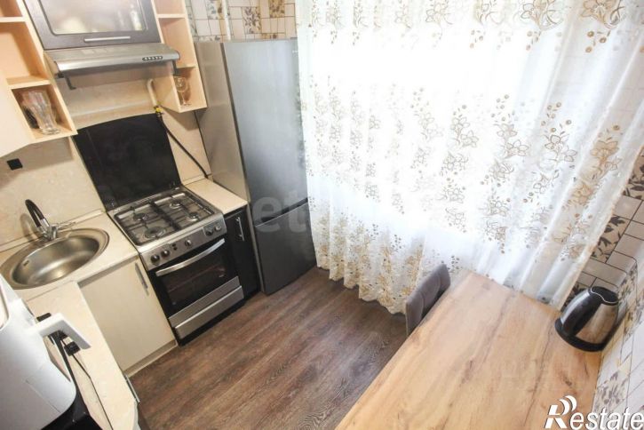 2-комн квартира улица Георгия Исакова, 203,  д. 203