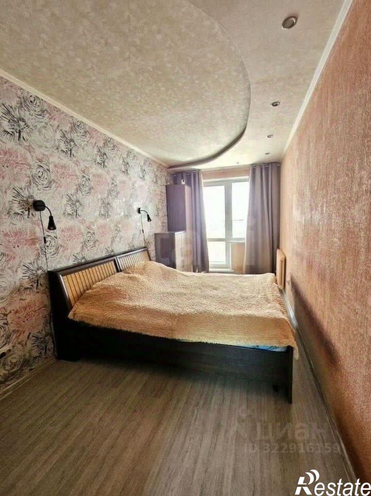 3-комн квартира улица Антона Петрова, 214,  д. 214