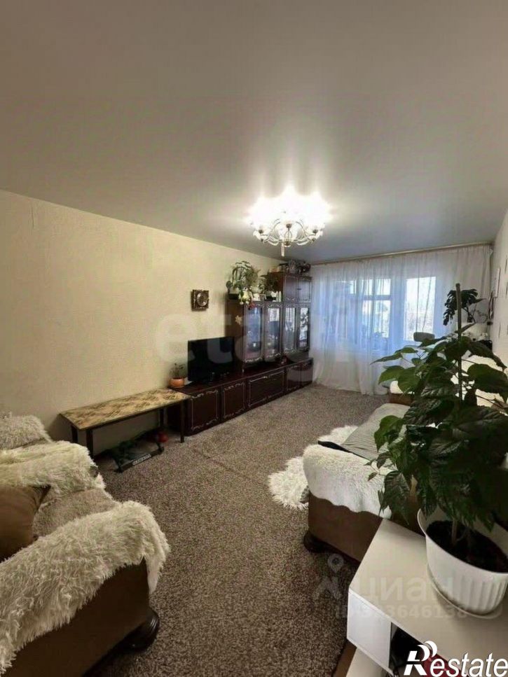 3-комн квартира улица Георгия Исакова, 174,  д. 174