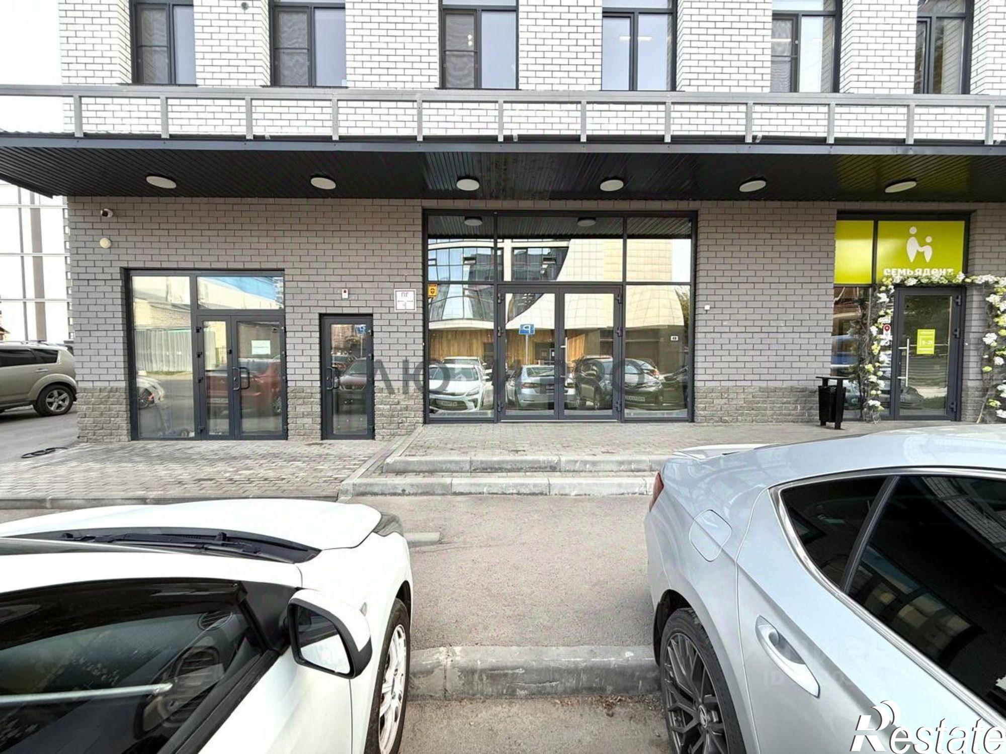 Сдать торговое помещение за 190 008 рублей на Пролетарская улица, 143