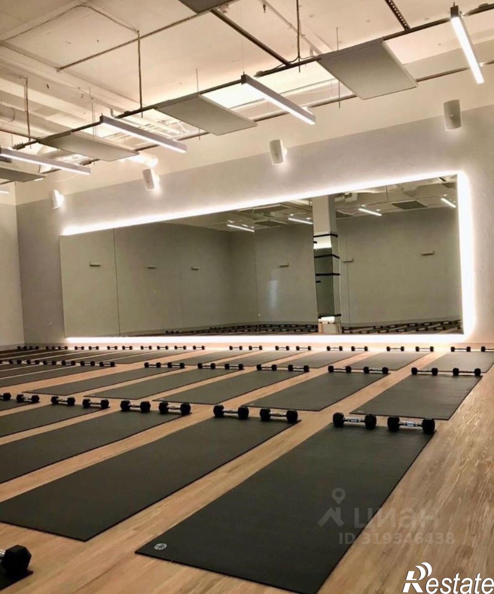 Купить помещение свободного назначения за 18 000 400 рублей на Комсомольский проспект, 44