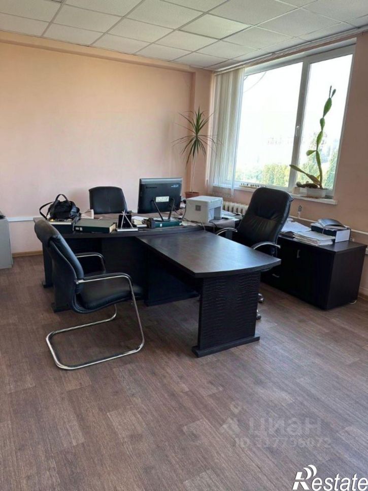 Отдельное здание Трактовая улица, 2Л,  д. 2Л