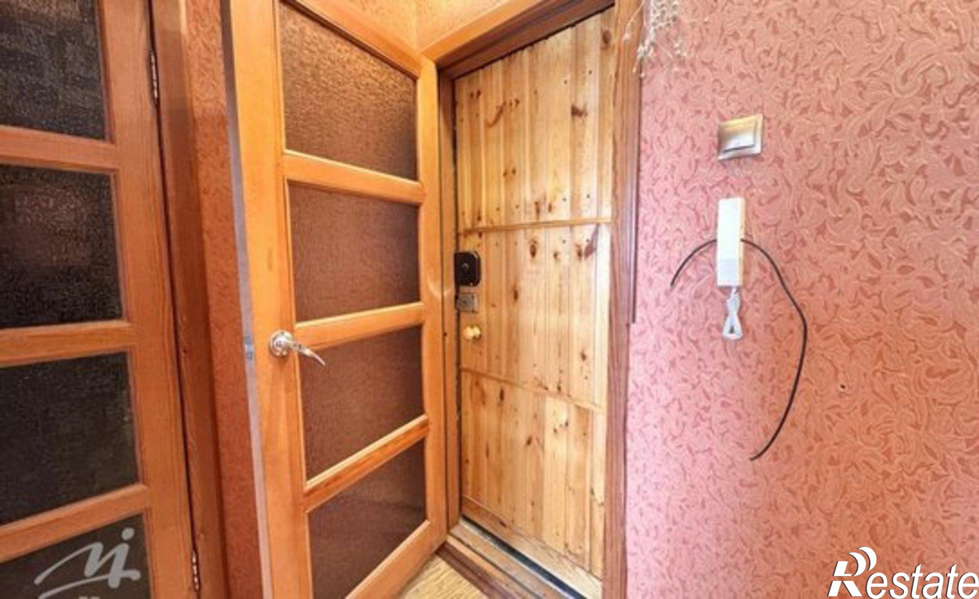 Купить квартиру за 6 000 000 рублей на улица Антона Петрова, 256