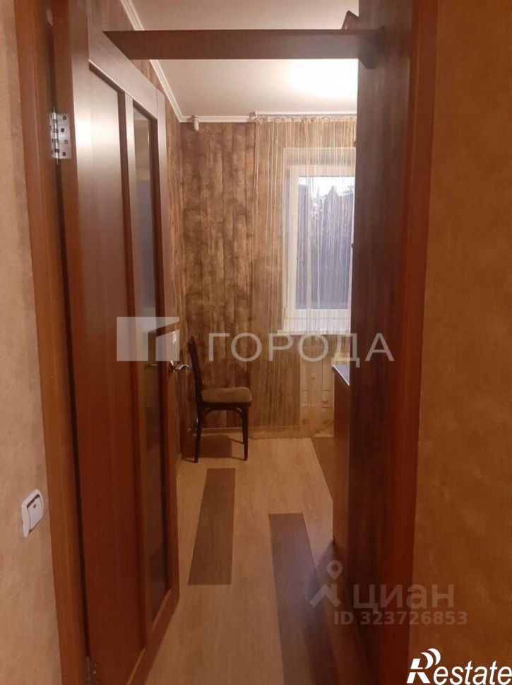 2-комн квартира улица Короленко, 3,  д. 3