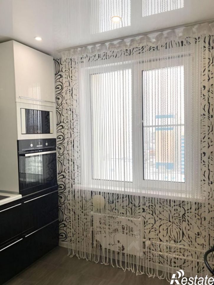 1-комн квартира улица Солнечная Поляна, 105,  д. 105