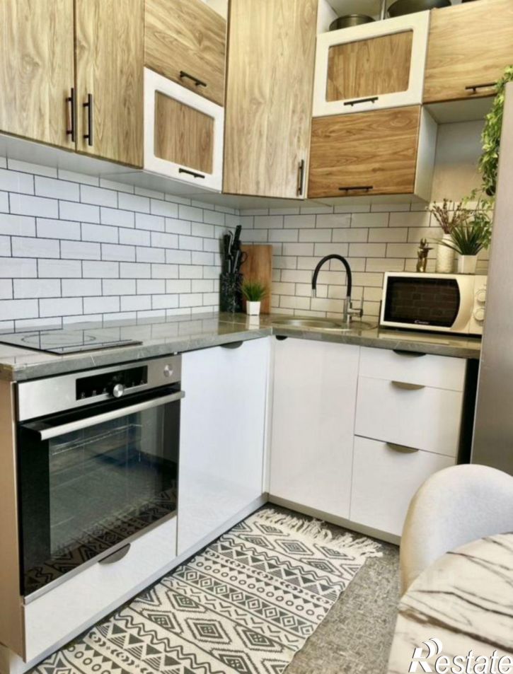 2-комн квартира улица Профинтерна, 12,  д. 12