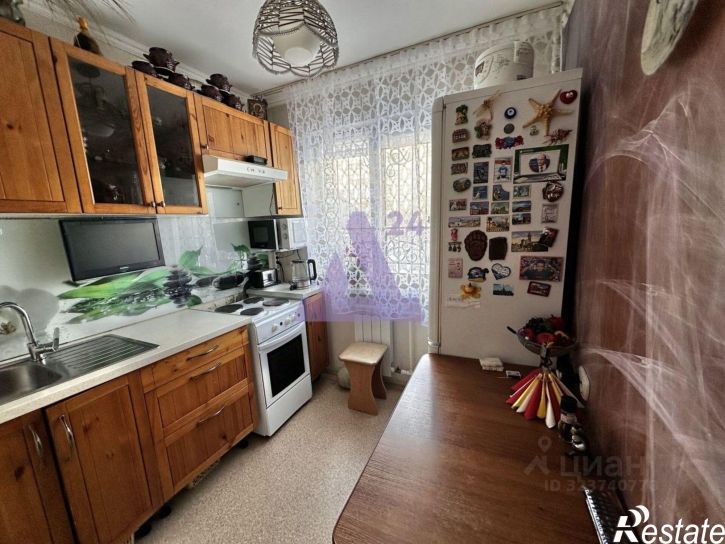 2-комн квартира ул Гущина, 215,  д. 215