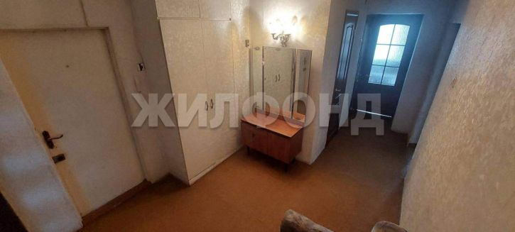 3-комн квартира Попова улица, д.194