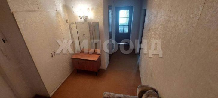 3-комн квартира Попова улица, д.194