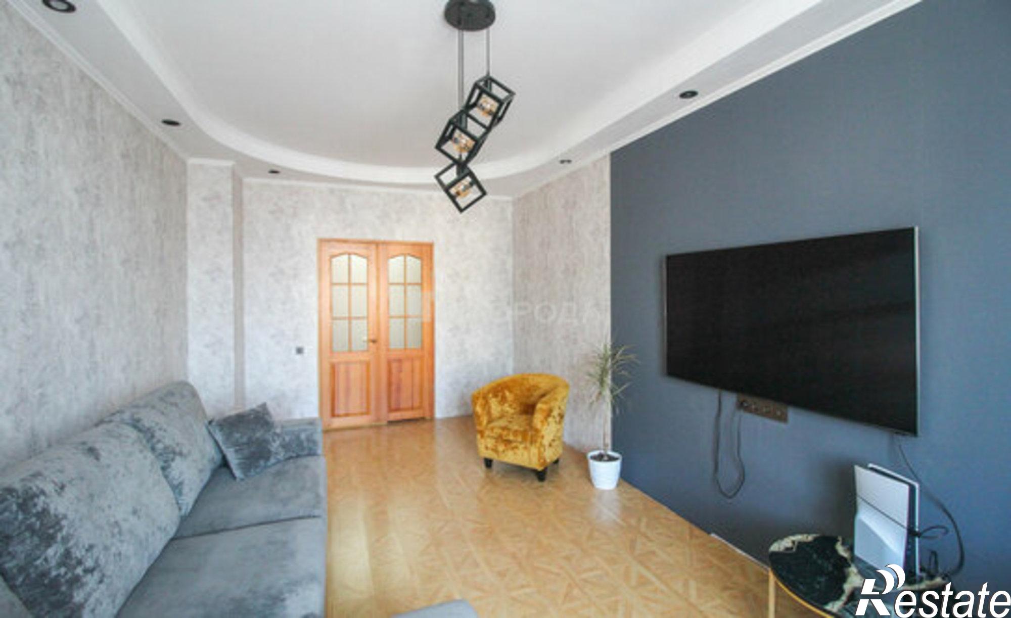 Купить квартиру за 14 500 000 рублей на пр-кт Строителей, 21