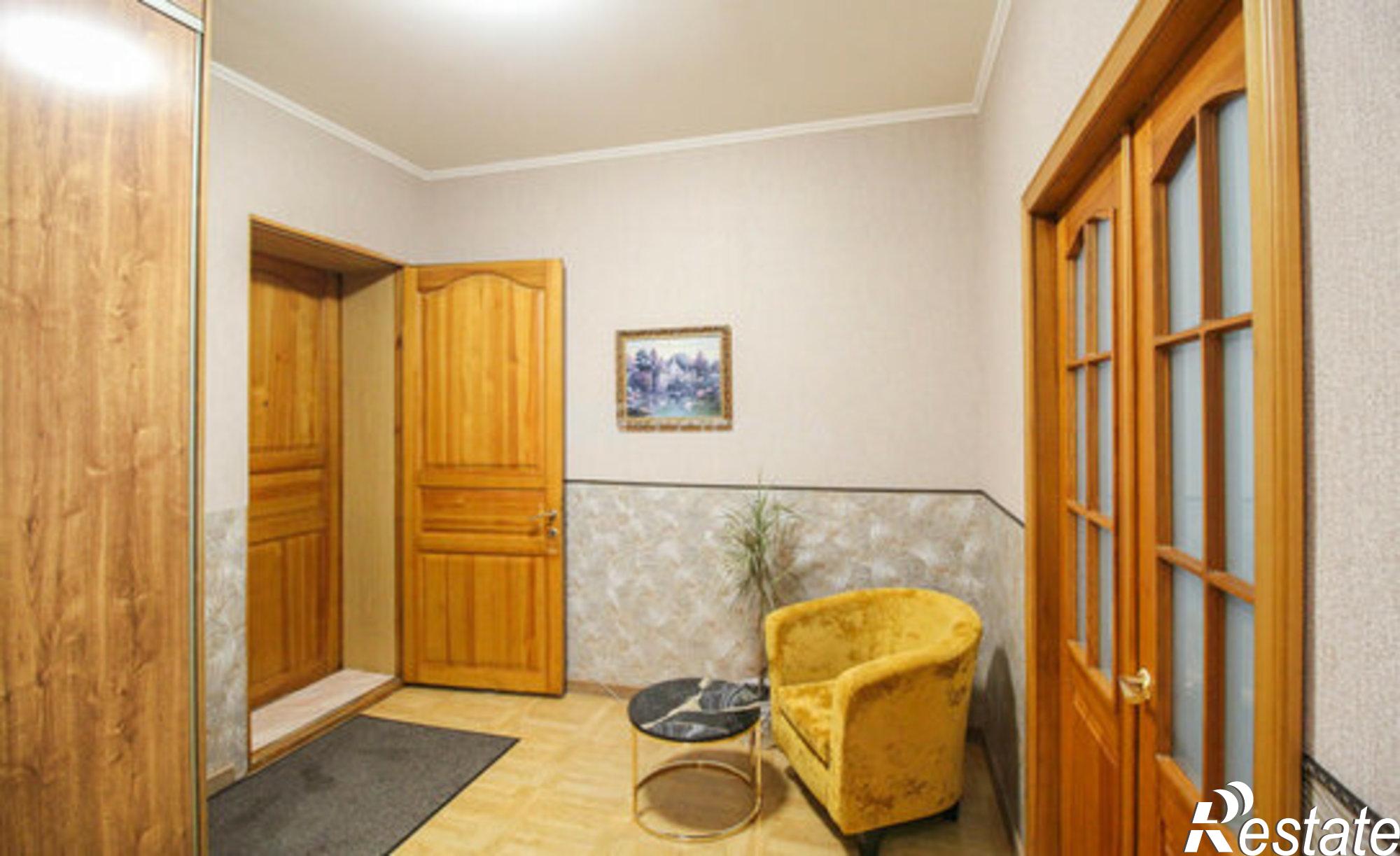 Купить квартиру за 14 500 000 рублей на пр-кт Строителей, 21