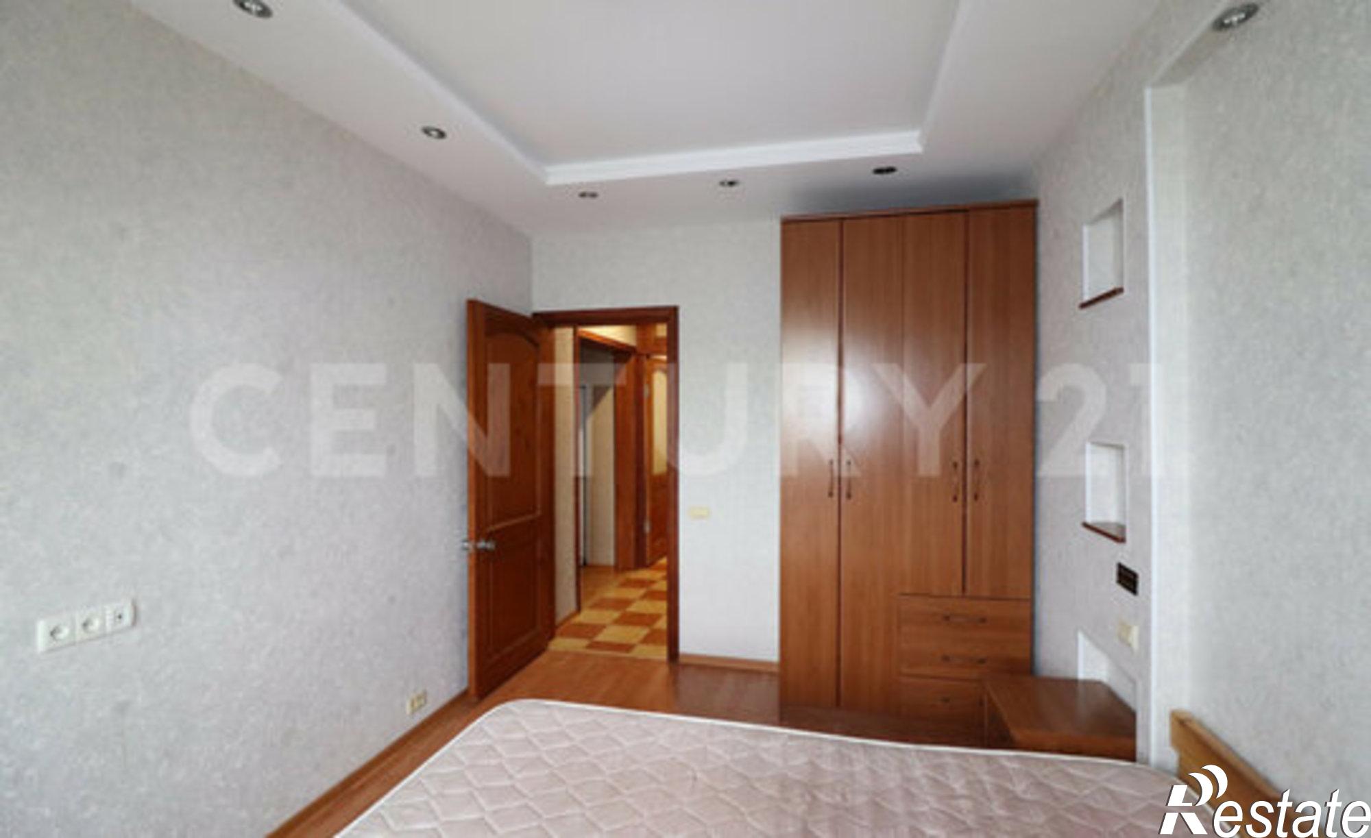 Купить квартиру за 5 800 000 рублей на улица Антона Петрова, 223