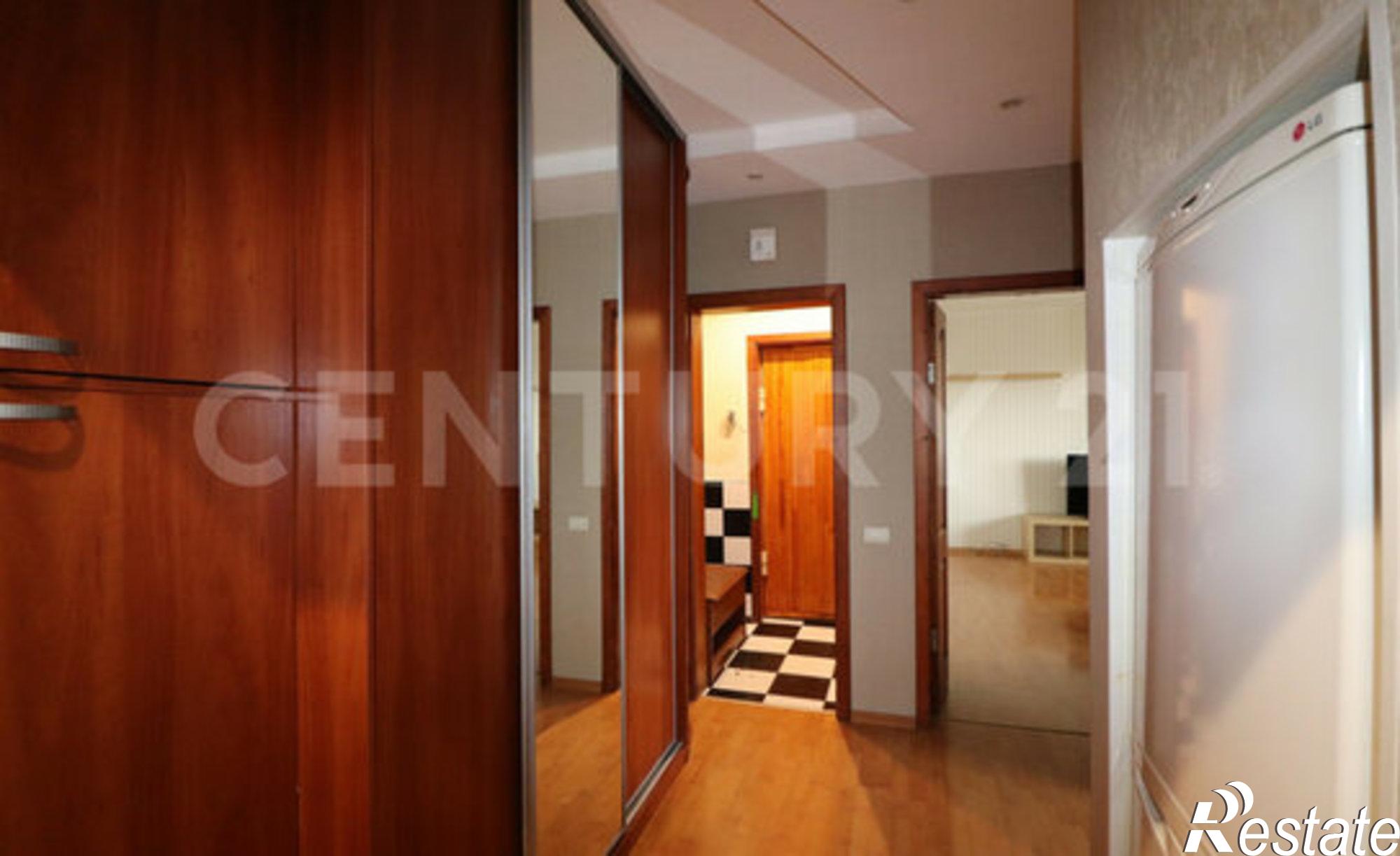 Купить квартиру за 5 800 000 рублей на улица Антона Петрова, 223