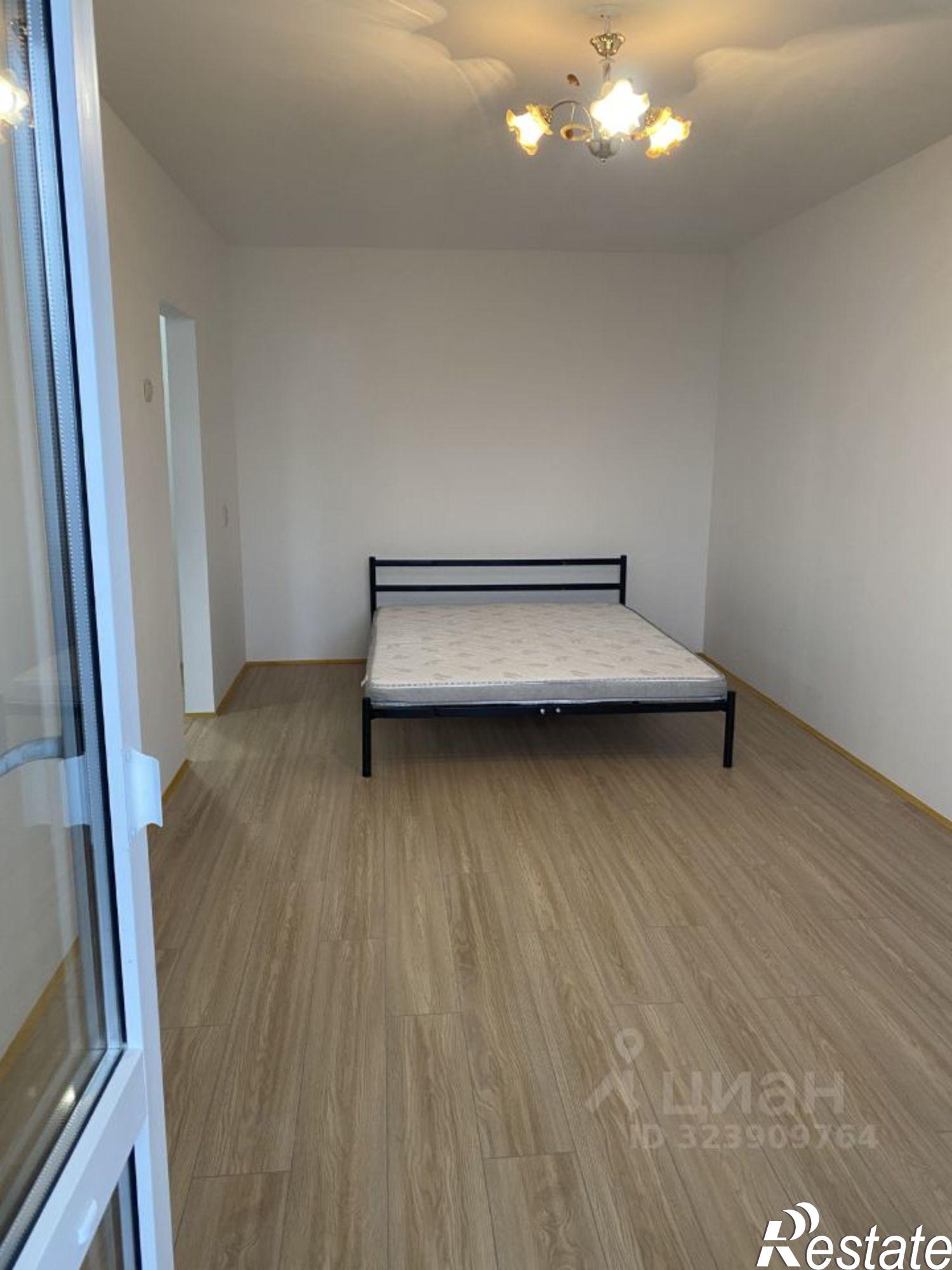 Сдать квартиру за 25 000 рублей на ул Папанинцев, 121