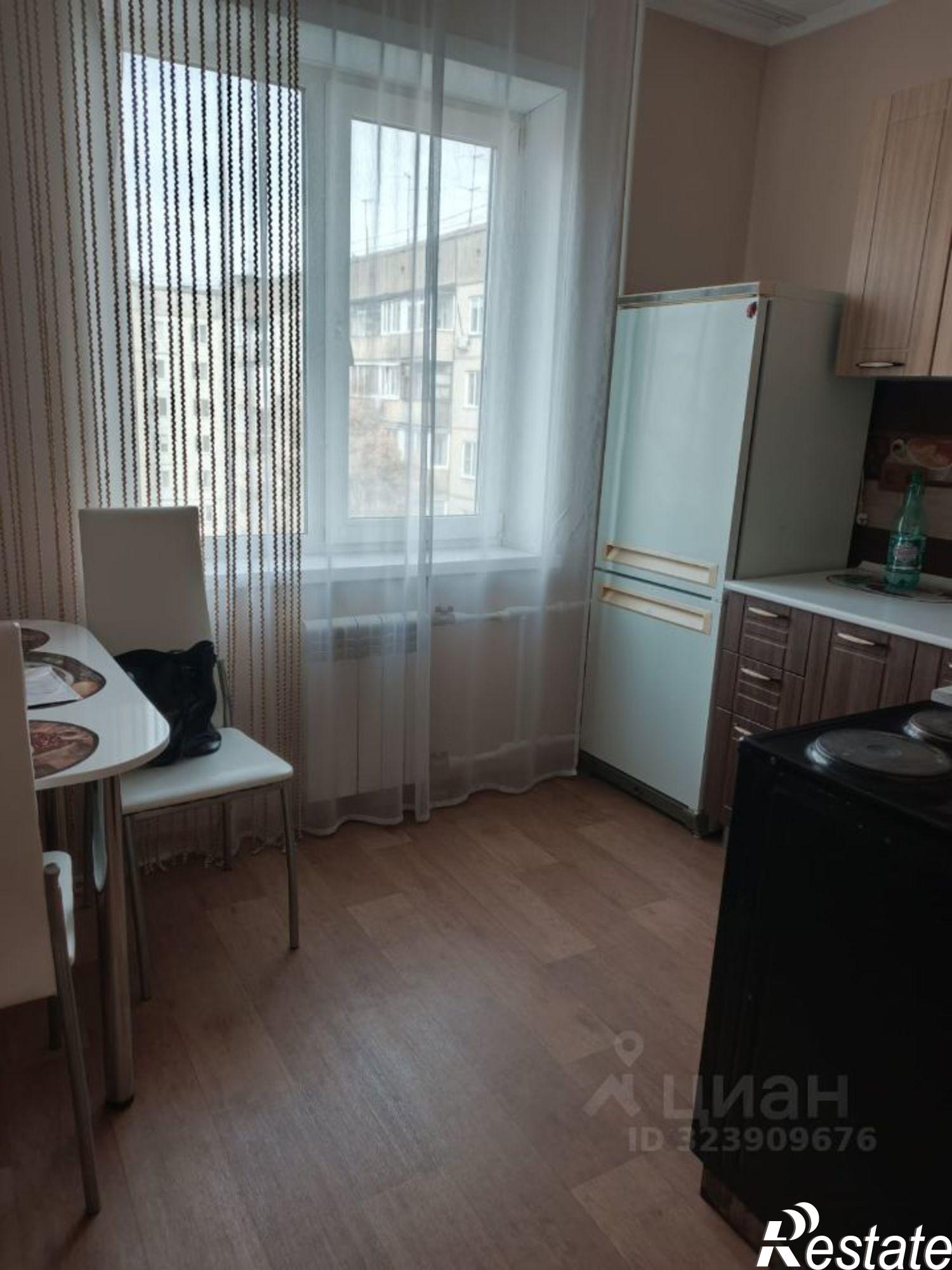 Сдать квартиру за 20 000 рублей на ул Гущина, 165