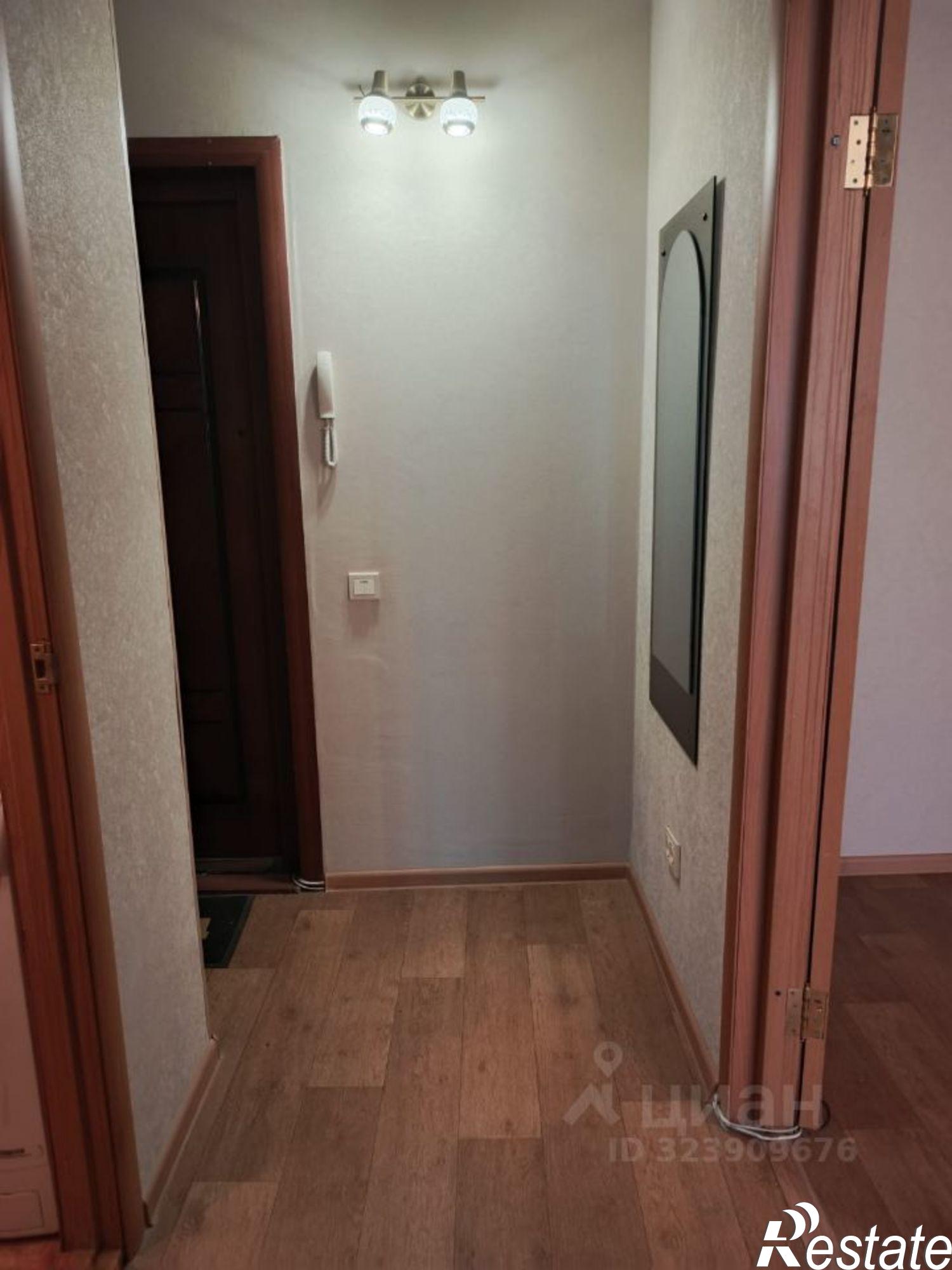 Сдать квартиру за 20 000 рублей на ул Гущина, 165