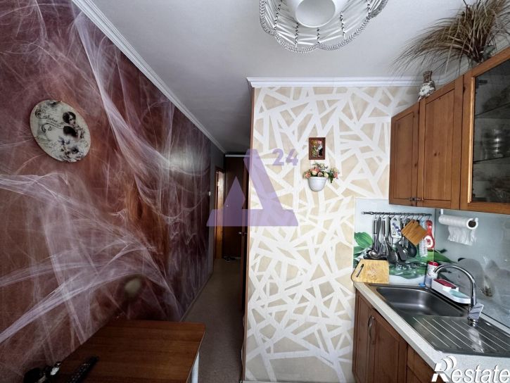 2-комн квартира улица Гущина, дом 215